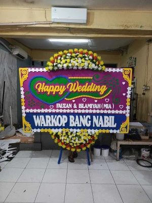 Papan Bunga di Pelindung Hewan Astana Anyar